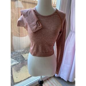 Pumpkin Color Active Cropped Workout Top with Thumbholes Size M